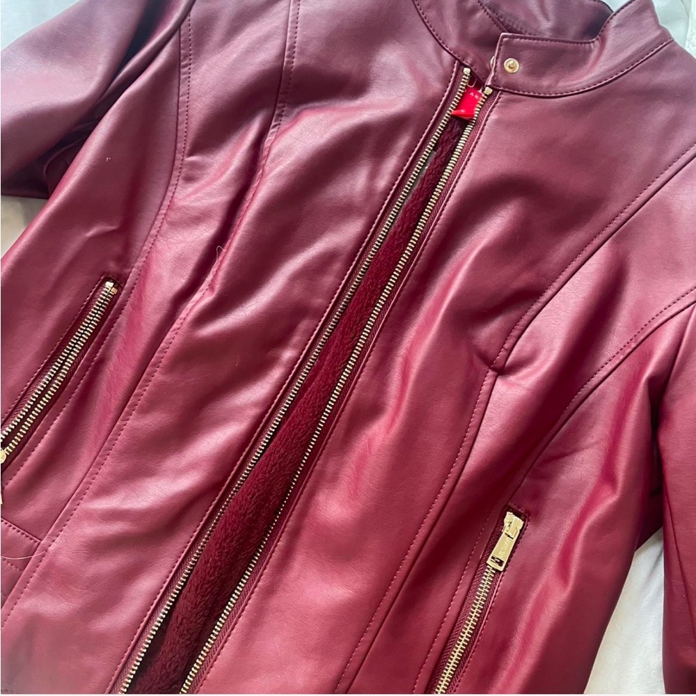 Guess Factory
NWT
Popal Faux-Leather Jacket